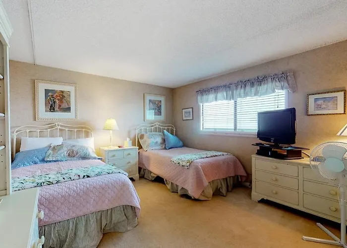 Golden Sands 712 Holiday home *